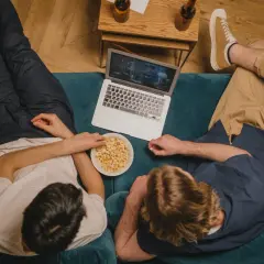Dlaczego kluby filmowe przeżywają renesans w erze streamingu?