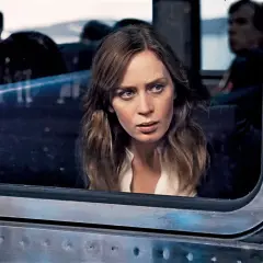 Dziewczyna z pociągu: Kto kryje się za tajemniczą obsadą filmu?