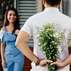 Pomysł na prezent dla żony na każdą okazję – od romantycznych po praktyczne