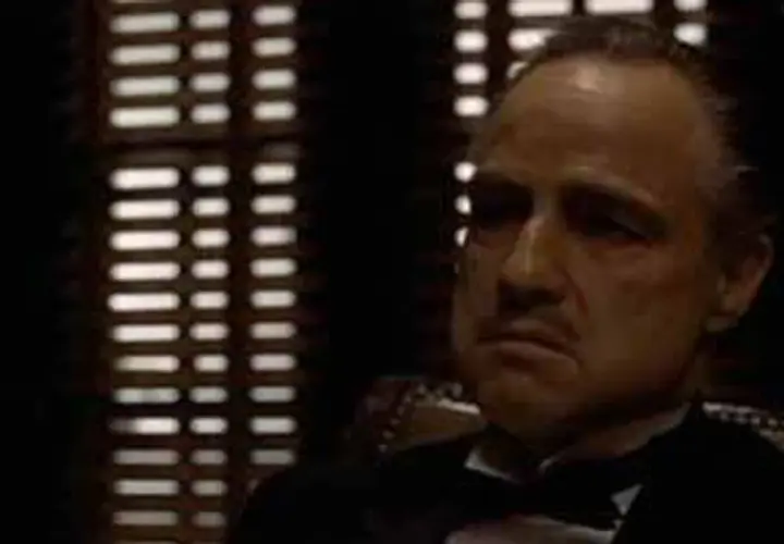Marlon Brando jako Don Corleone, jedna z postaci z najlepszych filmów w historii.