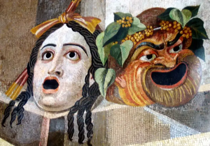 Starożytne maski teatralne, symbolizujące emocje, które kto wprowadził aktorów do teatru greckiego.