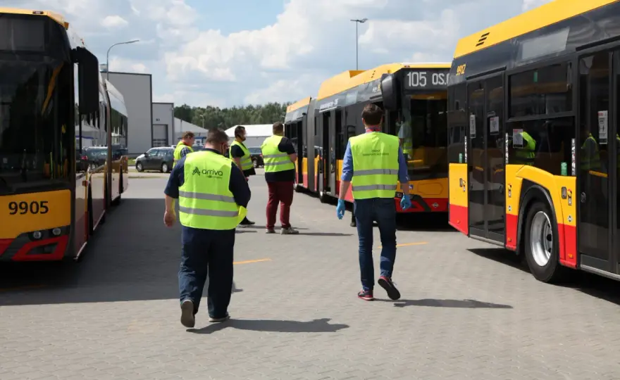 Prawa pasażerów: Co musisz wiedzieć o transporcie publicznym