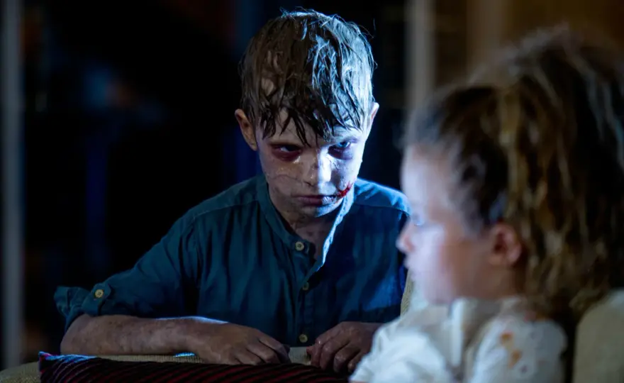 The Other Side of the Door: Horror o matczynej winie i duchach