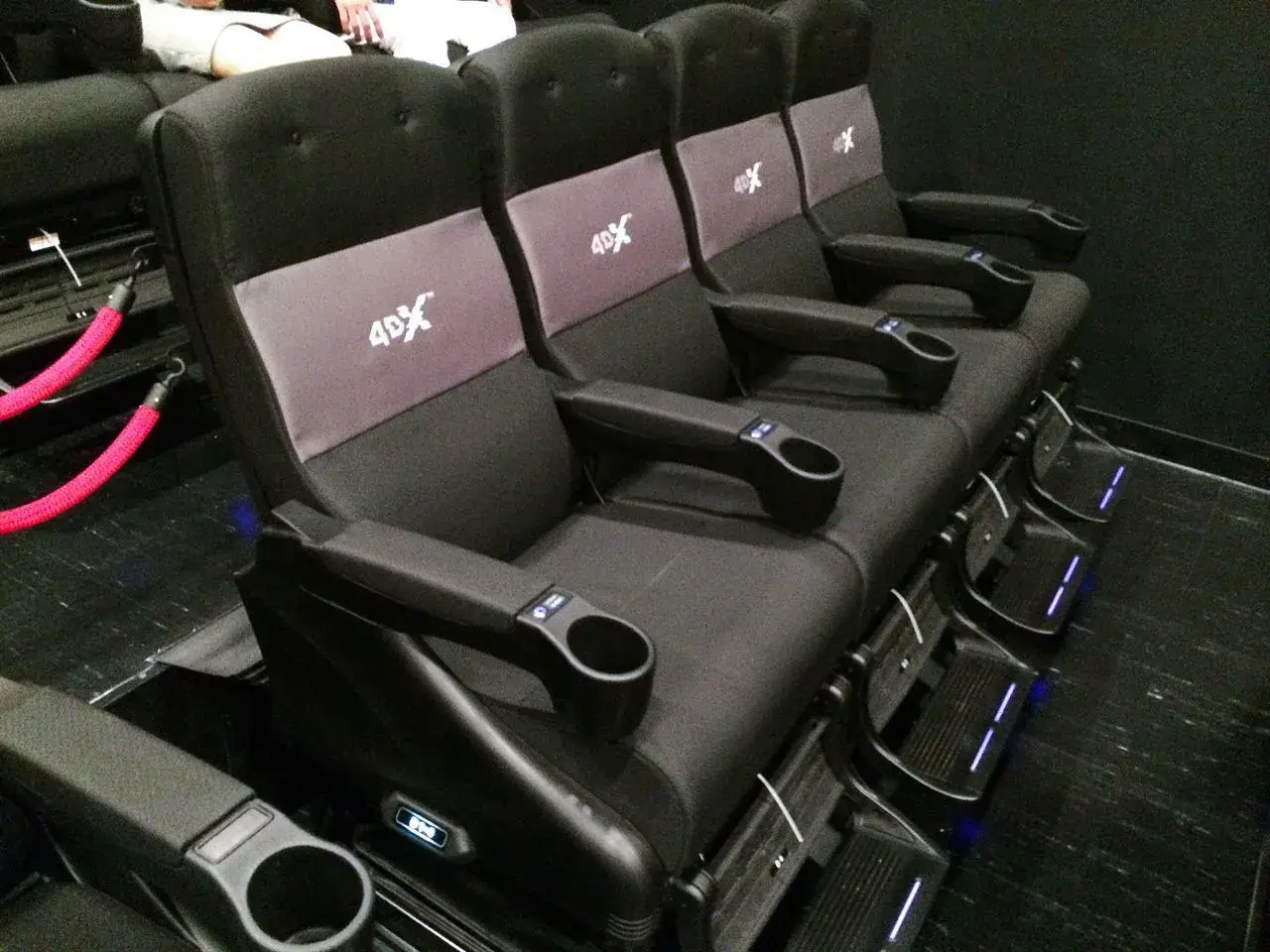 Kino 4DX co to? Odkryj niesamowite efekty i wrażenia filmowe