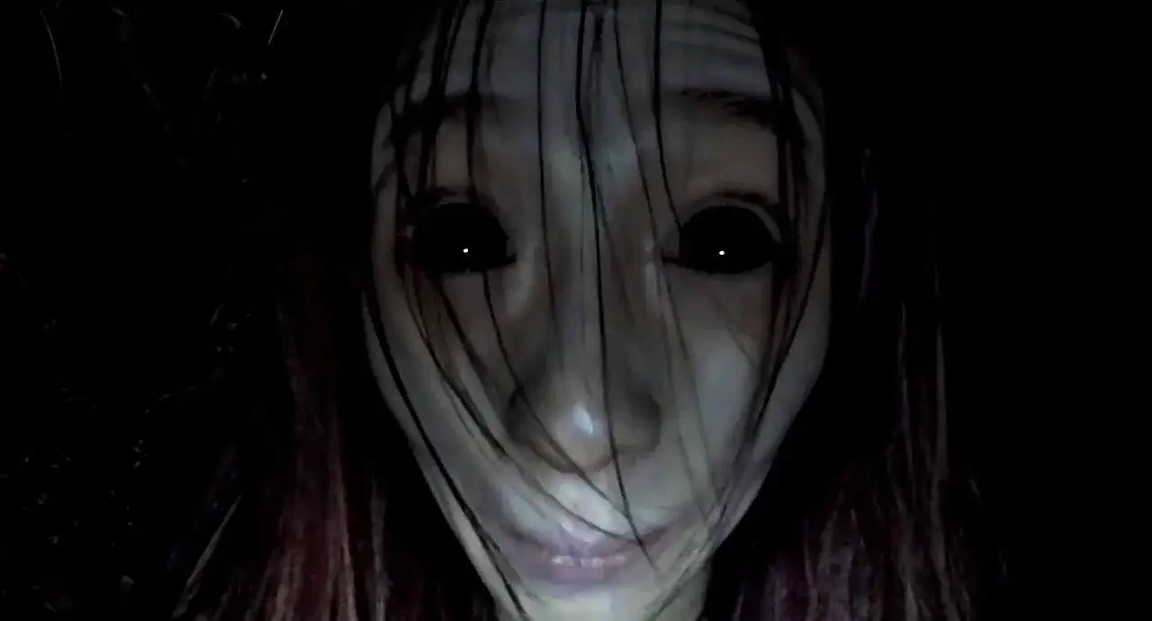 Zdjęcie Horrory Found Footage: Czym są i Dlaczego Przerażają Widzów?